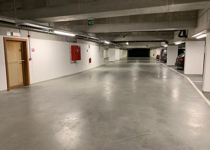 Daire Karthuizer Zeezicht I